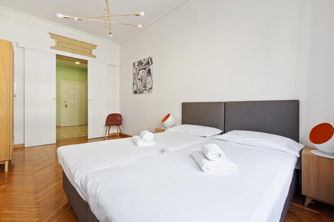 Roomy Apartment Duomo & San Babila Milaan Buitenkant foto